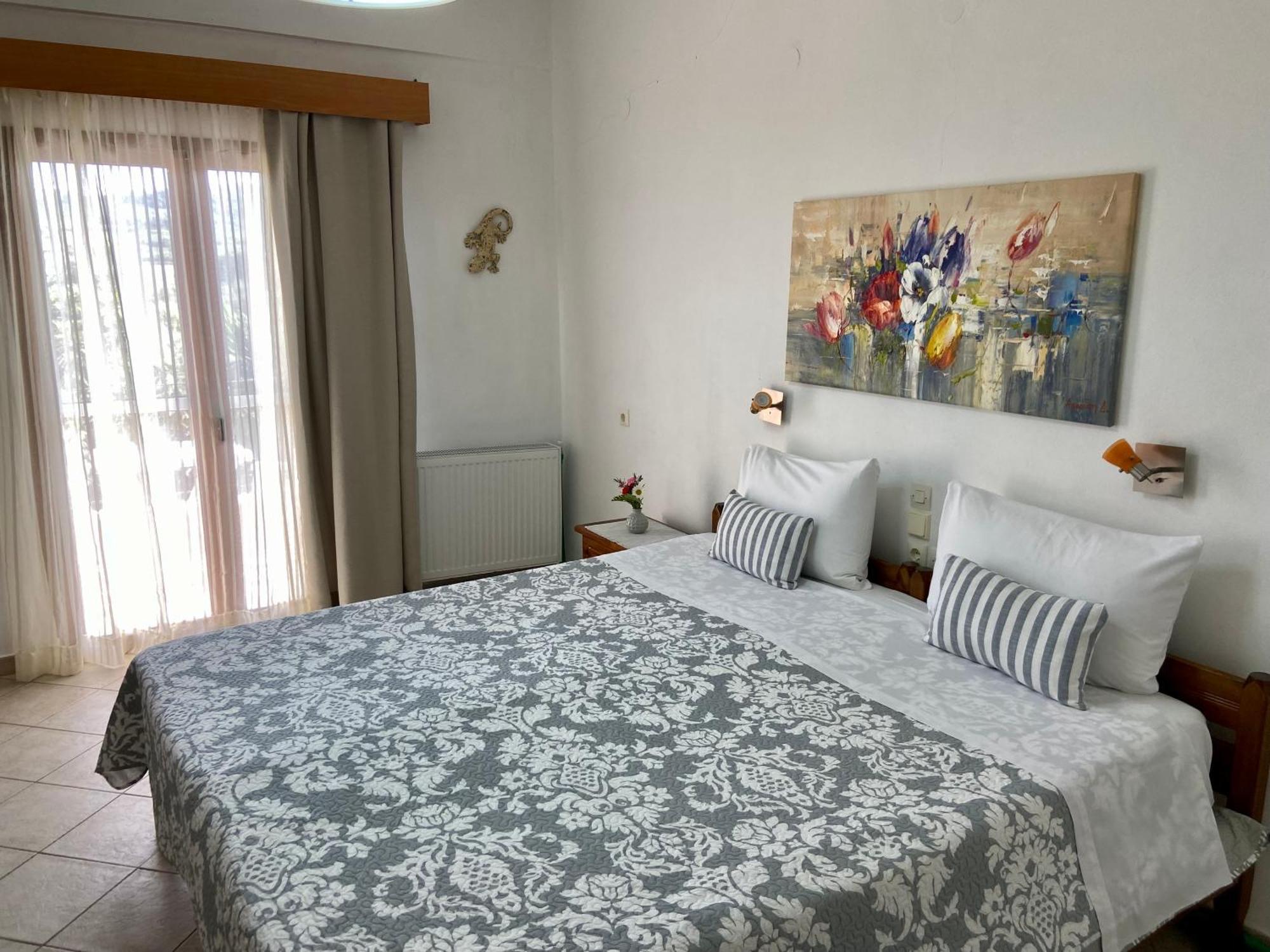 Floros Apartments Agios Stefanos Avliotes  Екстериор снимка