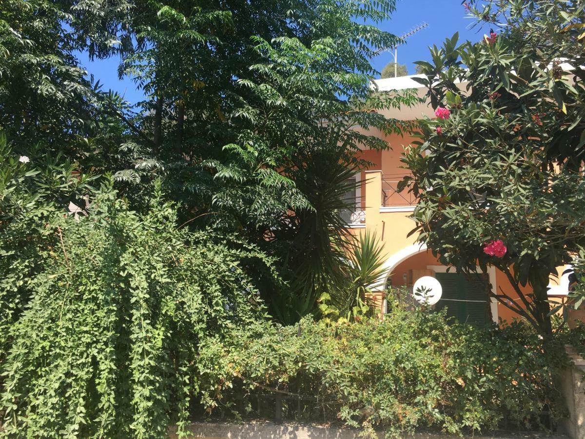 Floros Apartments Agios Stefanos Avliotes  Екстериор снимка