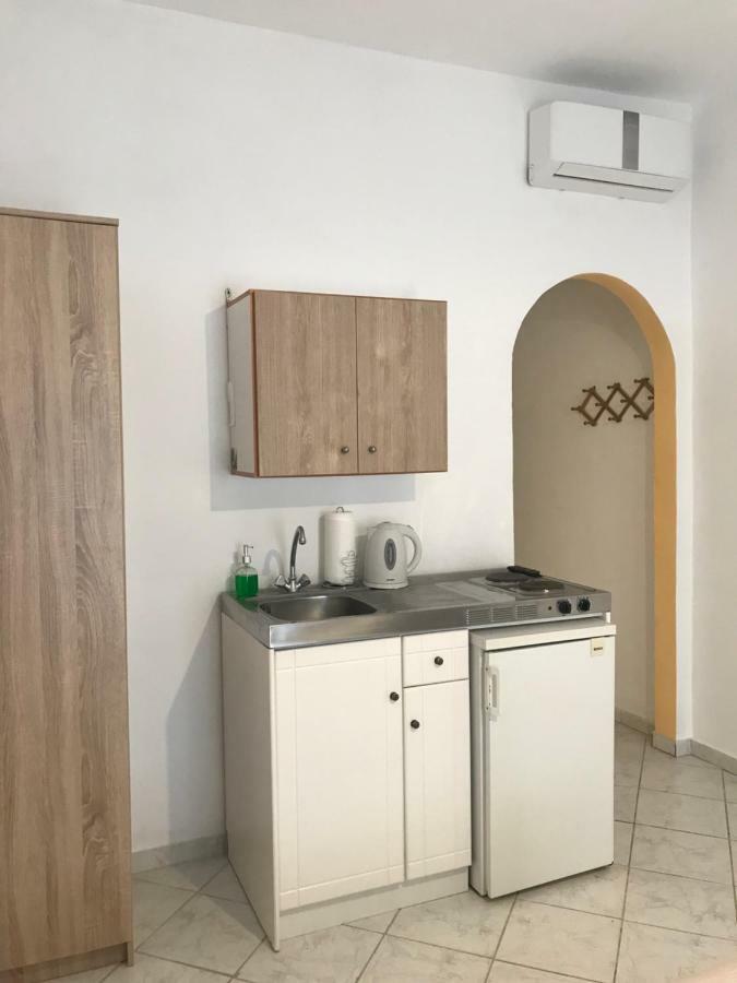 Floros Apartments Agios Stefanos Avliotes  Екстериор снимка