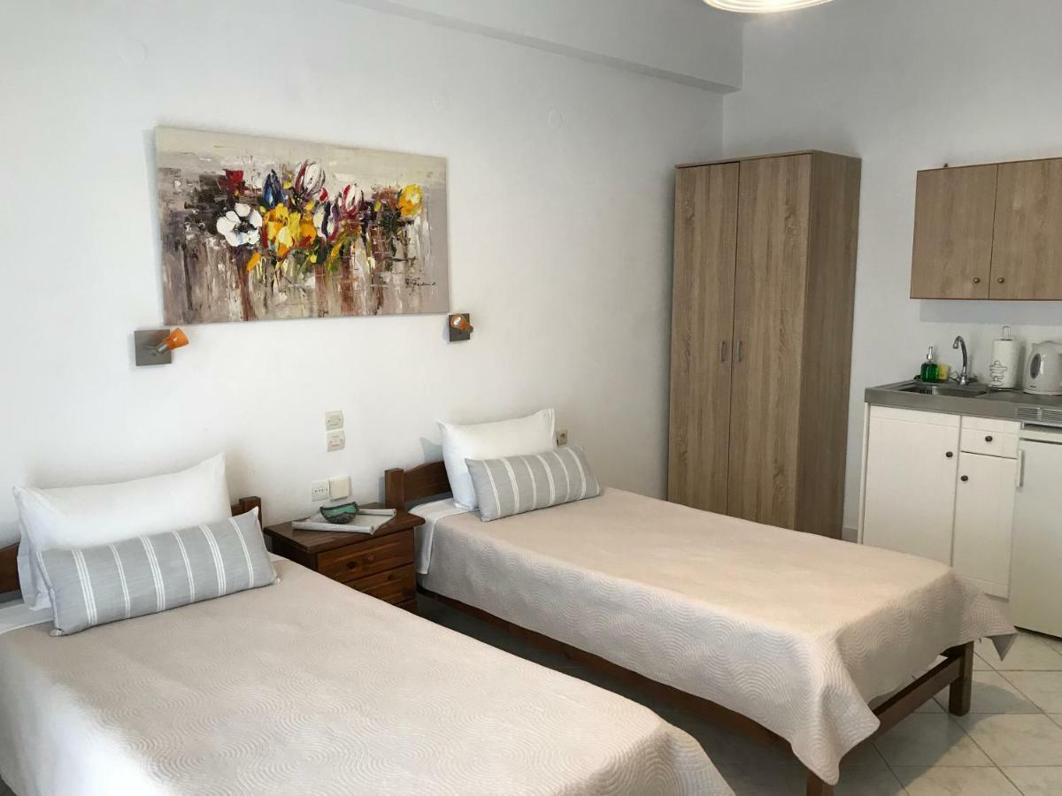 Floros Apartments Agios Stefanos Avliotes  Екстериор снимка