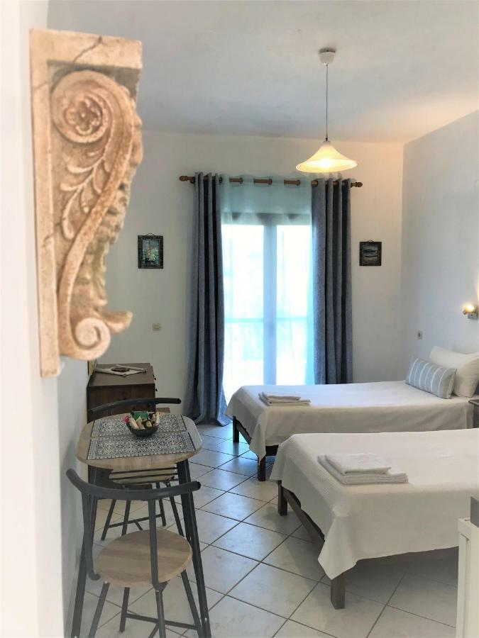 Floros Apartments Agios Stefanos Avliotes  Екстериор снимка