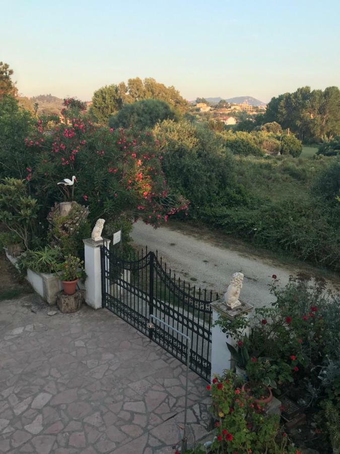 Floros Apartments Agios Stefanos Avliotes  Екстериор снимка